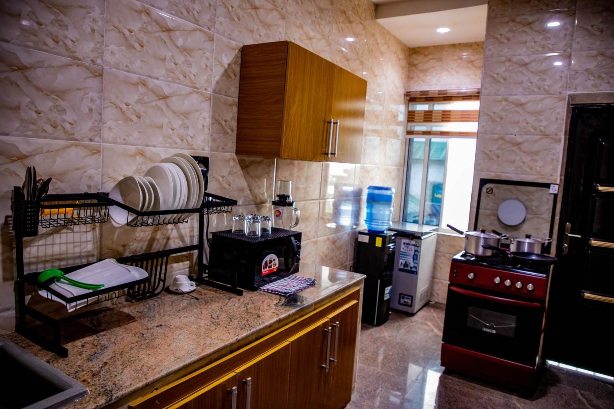 Villa Hilton Hotels Uyo Exterior photo