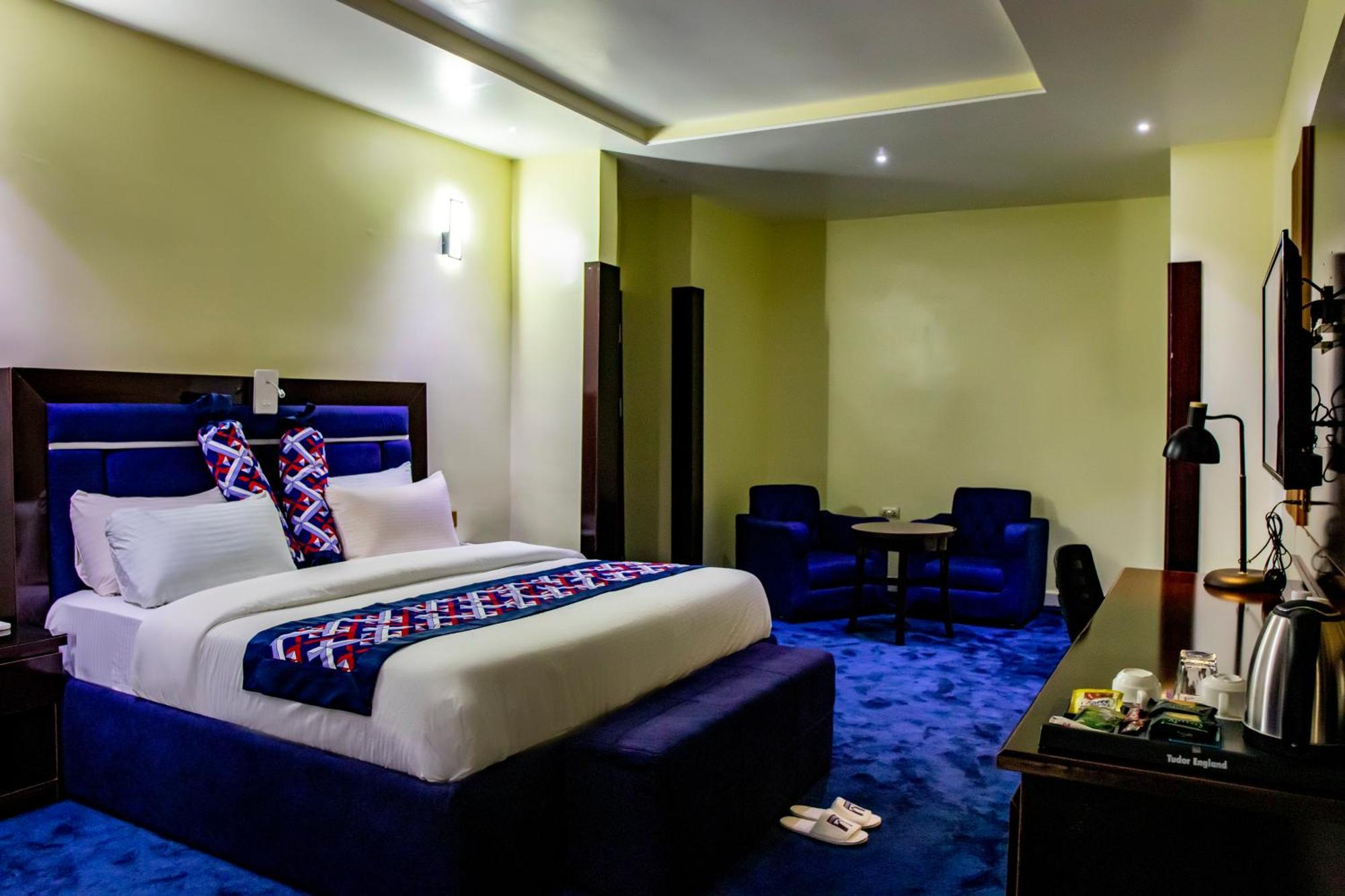 Villa Hilton Hotels Uyo Exterior photo